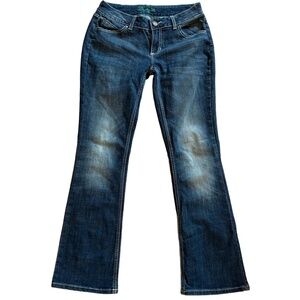 Wrangler Jeans Women's Size 7/8 x 32 Blue Bootcut Midrise Distressed Wash Casual